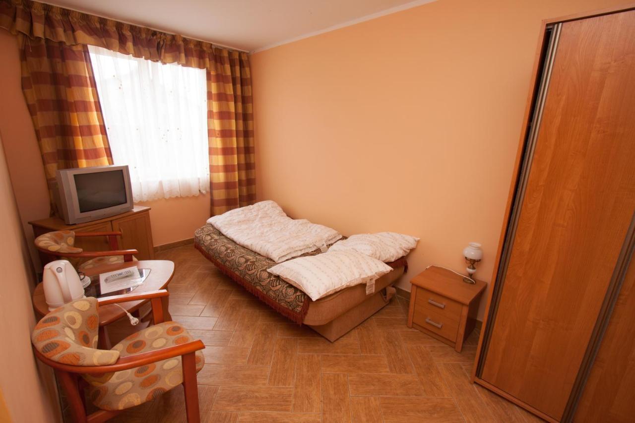Dom Wczasowy Alka Dziwnów 外观 照片